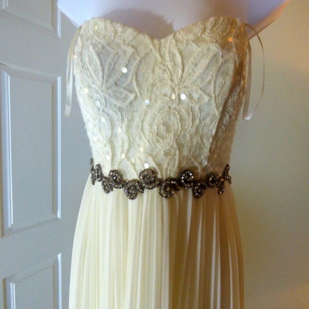 Betsy & Adam Sz 8 Maxi Strapless Sequined Top gown